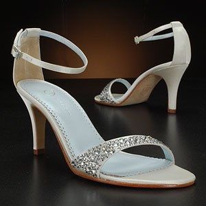 High heels vs. Flipflops