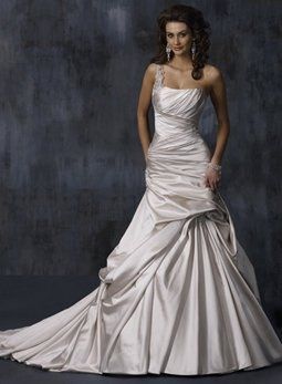 Why am I still ordering wedding shoes ?
