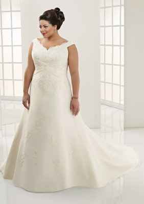 Attn:Plus size Brides!!!