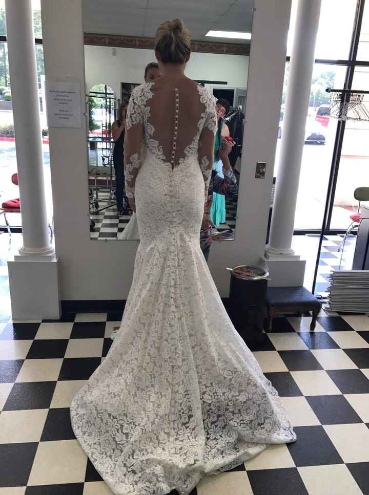 Dress Issues, Pretty Upset