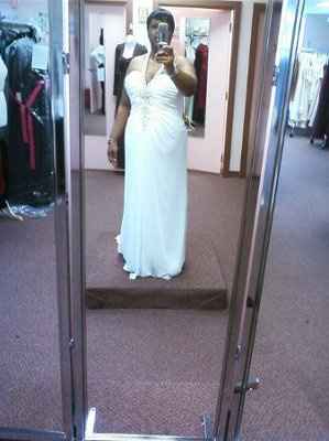 I finally tried on my 2nd reception gown!