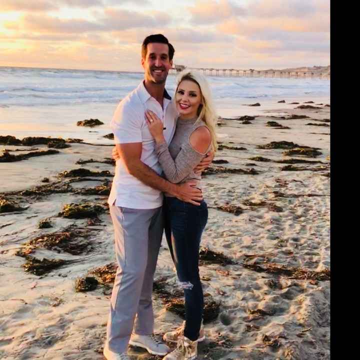 Help! Engagement photo outfit ?! - 1
