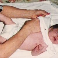 NWR: Show those Embarrassing Pictures