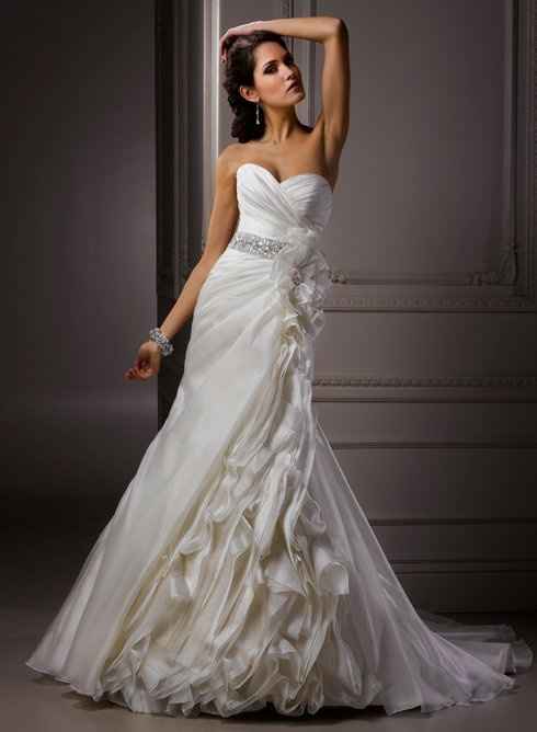 How many dresses did you try on before you found yours?