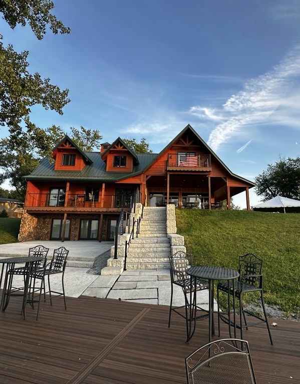 Lake front weddings - 1