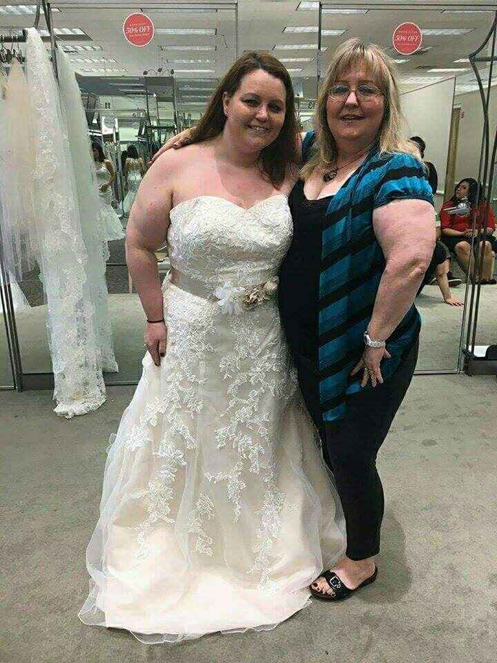 Wedding Dresses - Dealing With Opinions