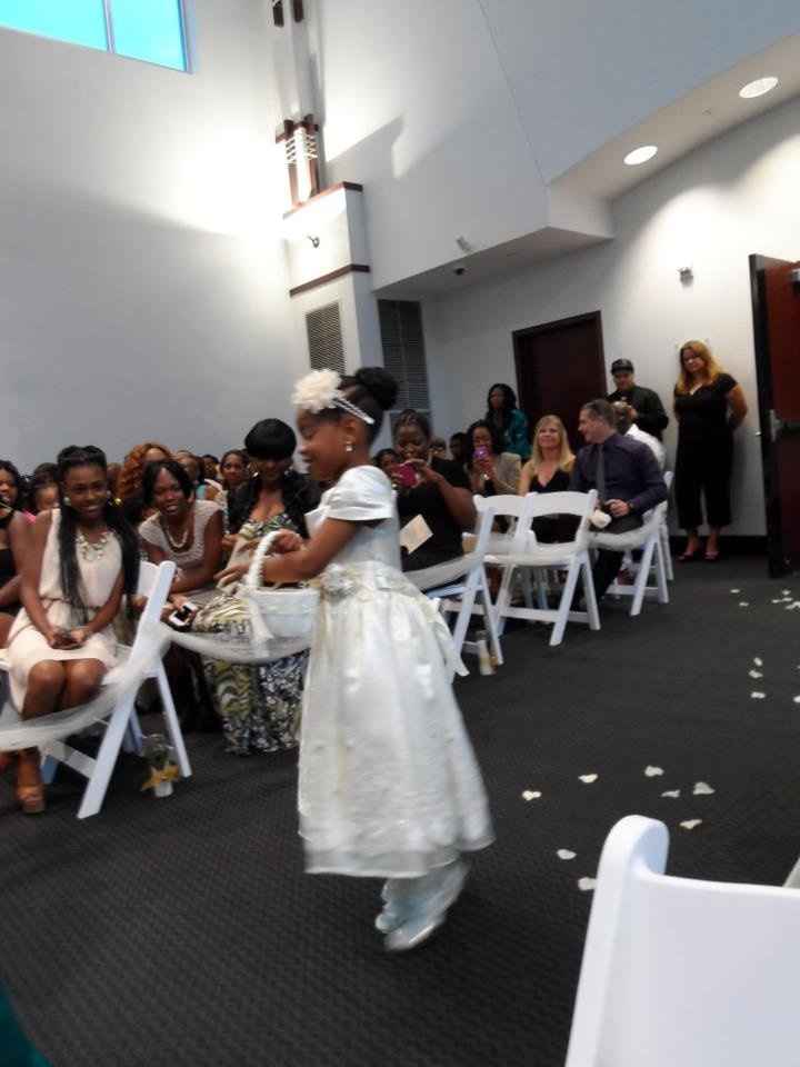 I am MARRIED!!! (pics)