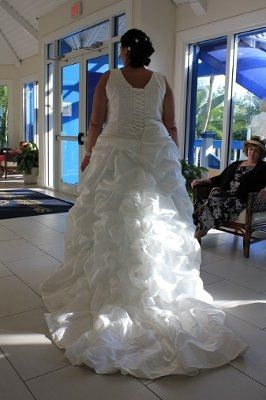 Married... finally PICS!!