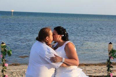Married... finally PICS!!