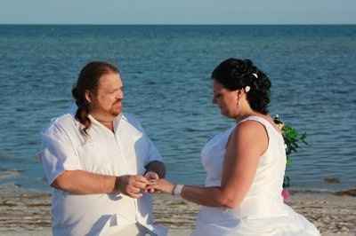 Married... finally PICS!!