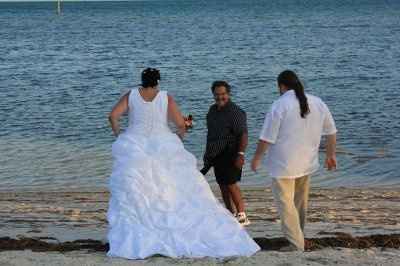 Married... finally PICS!!