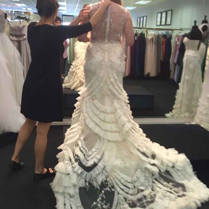 Let me see your DRESS!