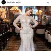 Deep v / Dress Cleavage - 1