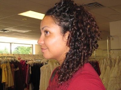 Hairstyle— Side ponytail