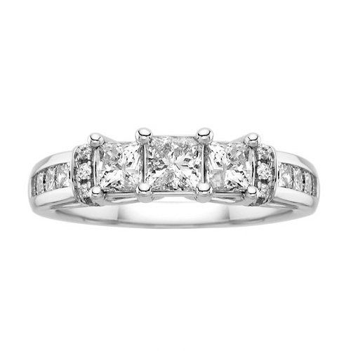 should the rings match?