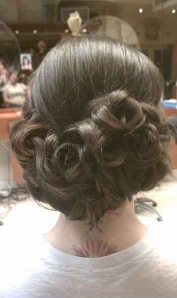 had my hair and makeup trail... pics