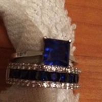 Lets see those beautiful engagement rings