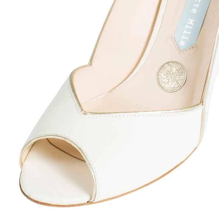 Found my perfect Vintage meets Modern shoes