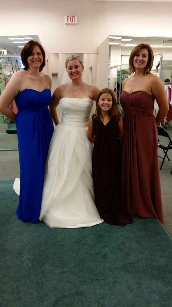 Gowns & Brides