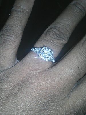 Alright ladies! Let's see those gorgeous rings...