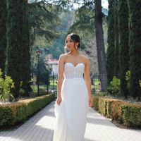 How to sell a Wedding dress - 2