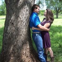 how about those sexy fellers?? (pic!)