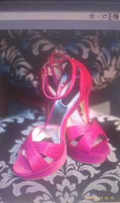 Can anyone help me find these shoes or something similar?