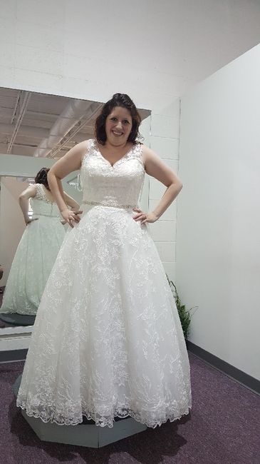 Show me your ball gown wedding dresses! 5
