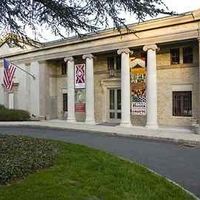 Would you book alternative / non-traditional wedding venues?