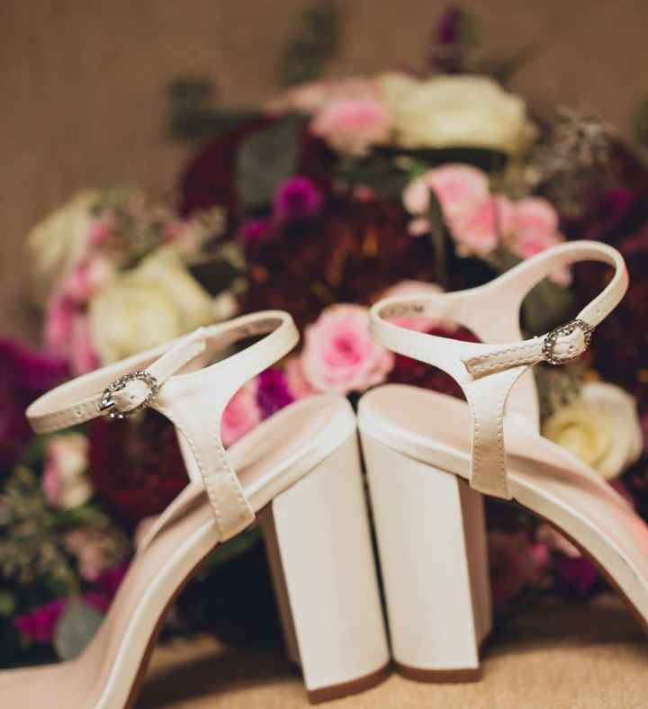 Show me your wedding shoes, any wedge heels in the house? - 1