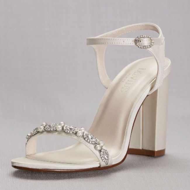 Open toe shoes after Labor Day? 4