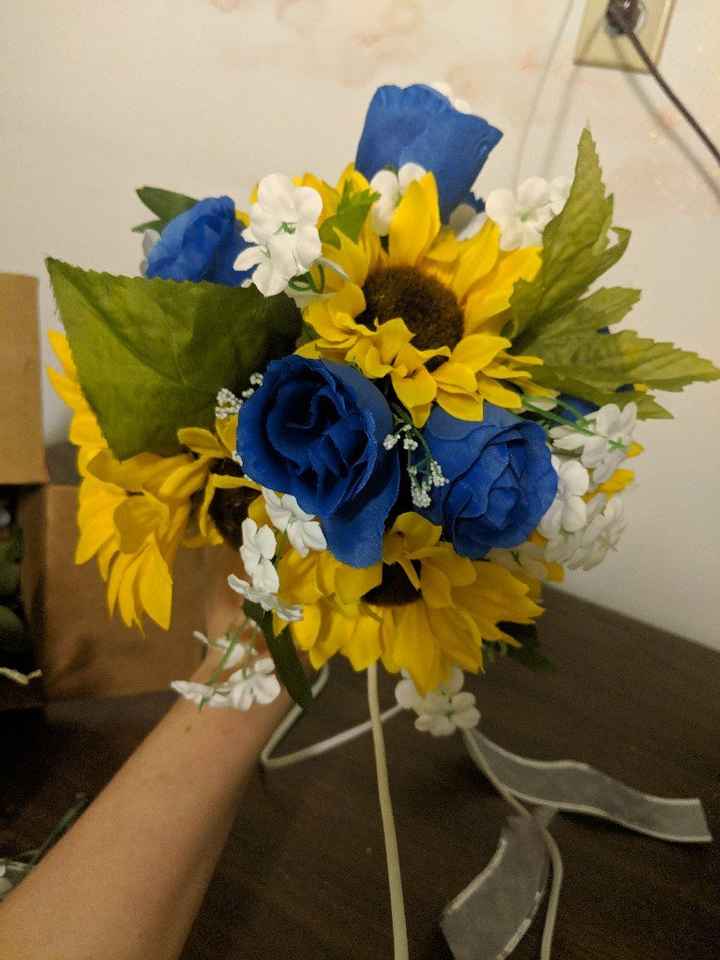 Let’s see everyone’s bridal bouquets! - 1