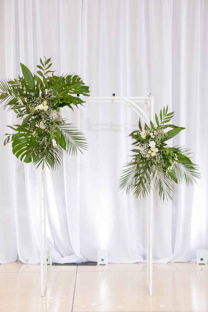 i Diy'ed Tropical Florals for My Wedding - 5