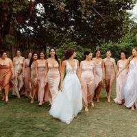 No bridesmaid bouquets - 4