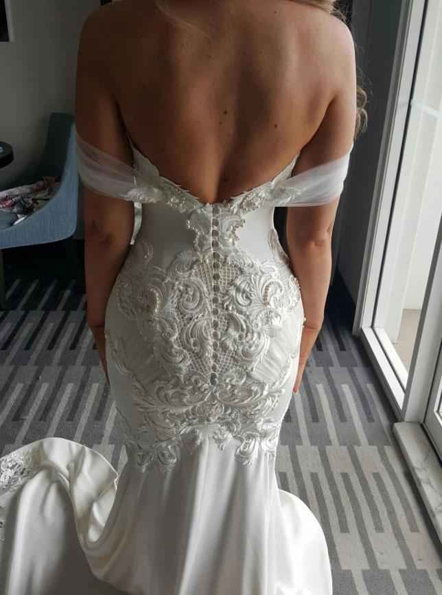 Please help! i need help finding this dress at a legit shop or site! 2