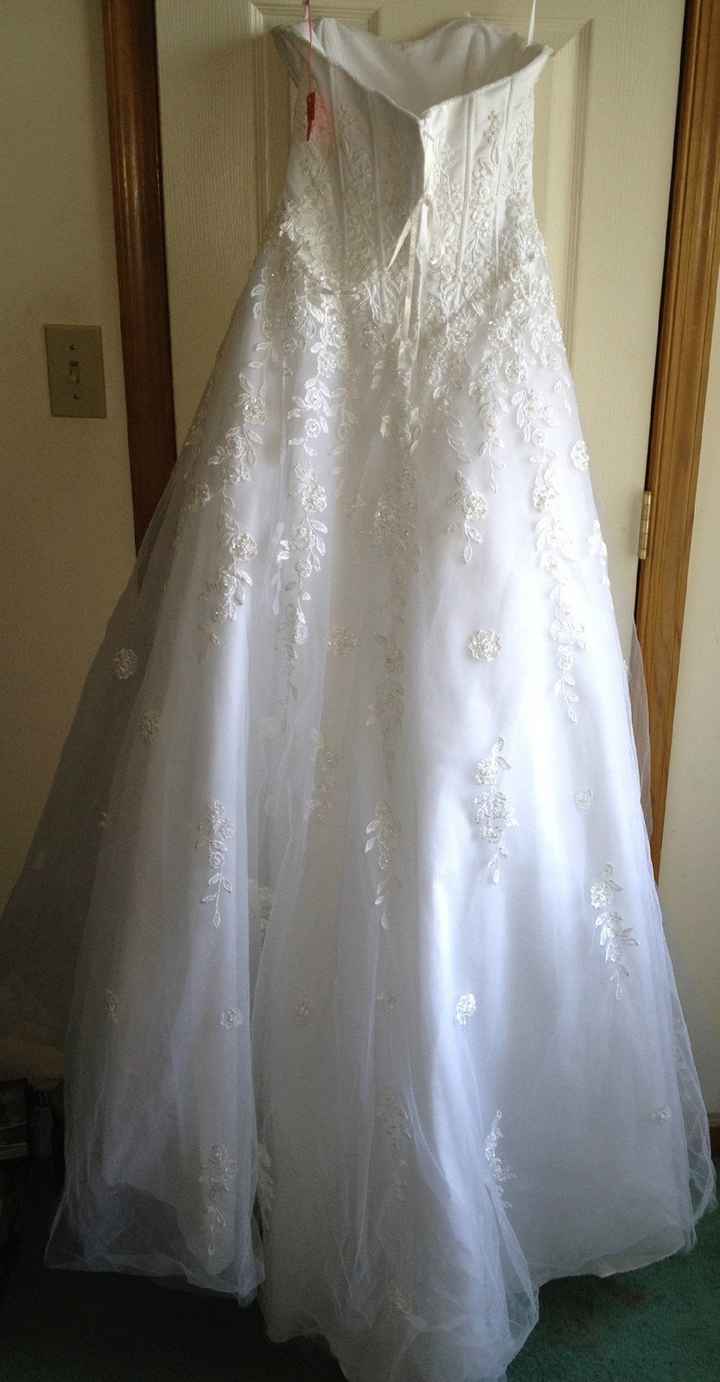 Looking for very tight budget or needy Bride