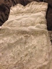 Show me the dresses!!!