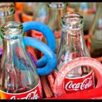 Children's table. **update** KID FAVORS