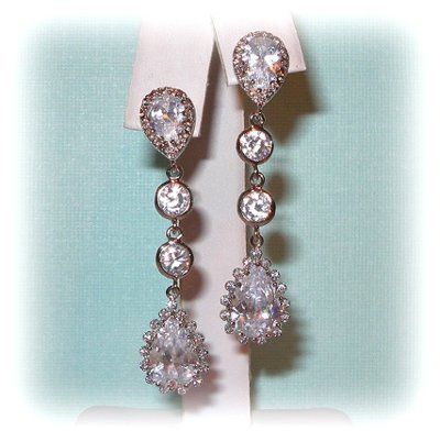 won wedding dress- acessories??