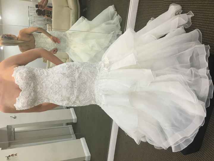 I wanna see your wedding dress!