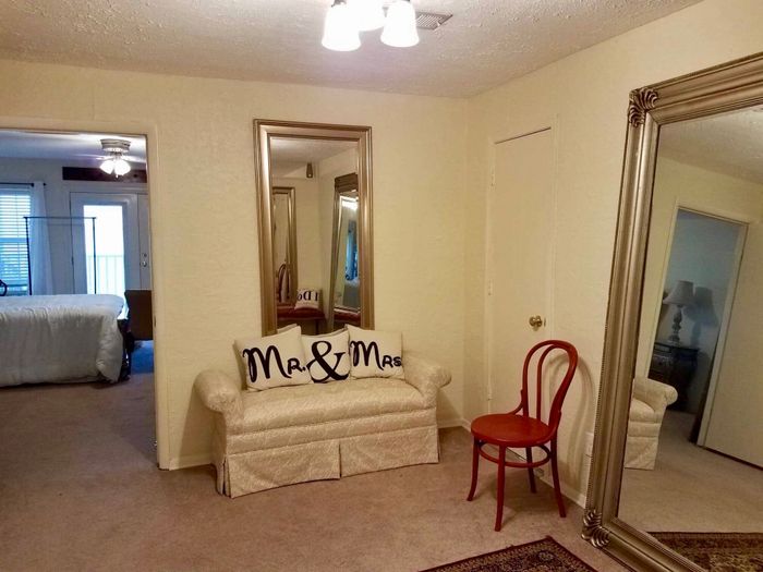 Where are you getting ready? - 3