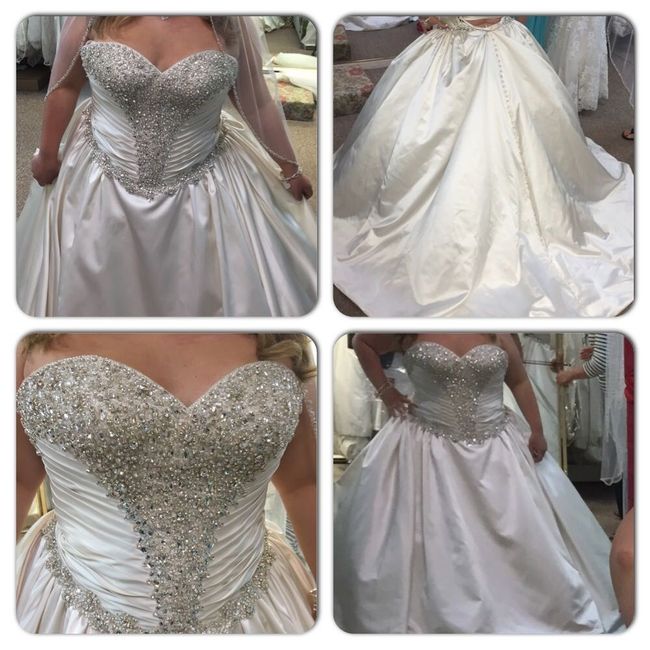 Let's show off our wedding gowns!