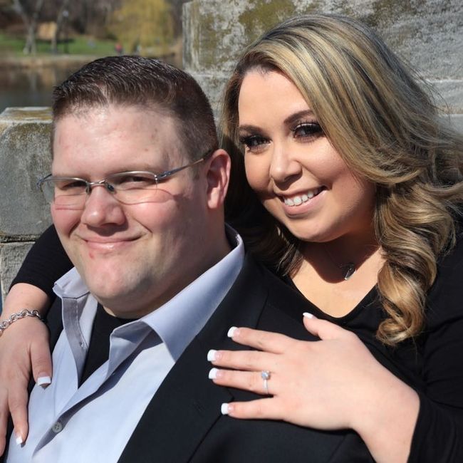 Engagement photos are HERE!!