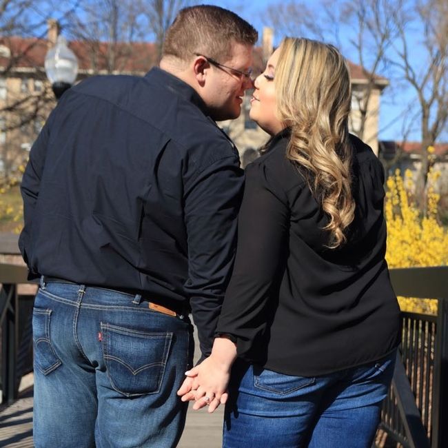 Engagement photos are HERE!!