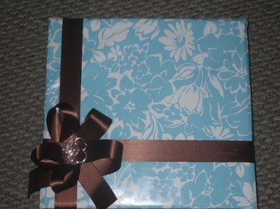 show off your card box and ring pillow are idea thanks!!
