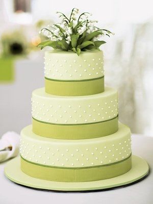 Wedding cakes* I wanna see pics!