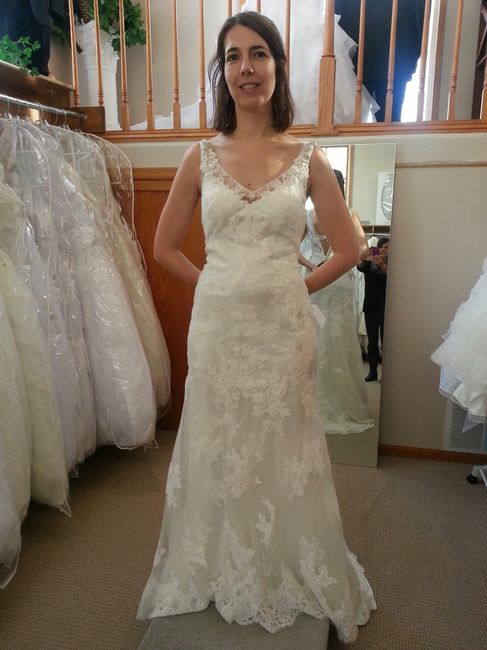 Help me choose between 2 dresses