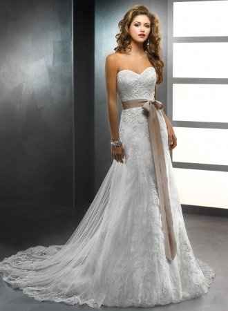 Still haven't found THE dress...