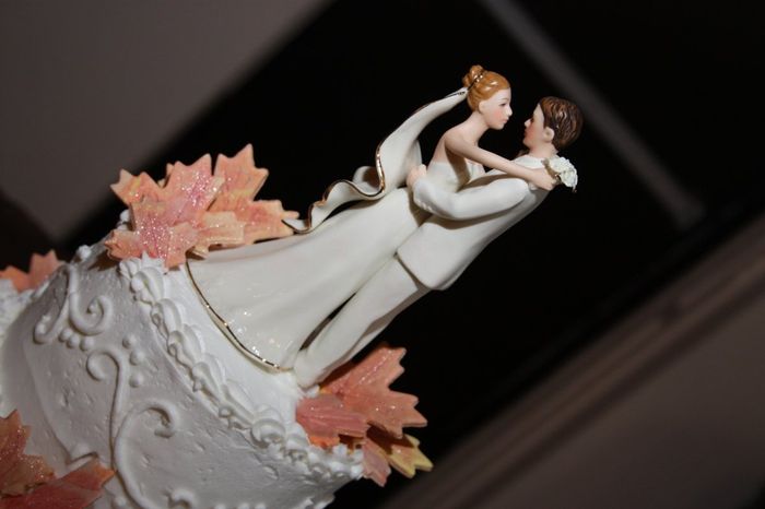 David Tutera...... Cake topper?