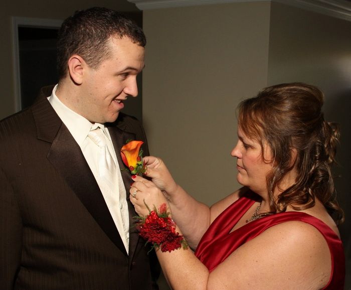Let's see your flowers/bouquets/bouquet alternatives!